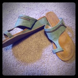 BearPaw sandal